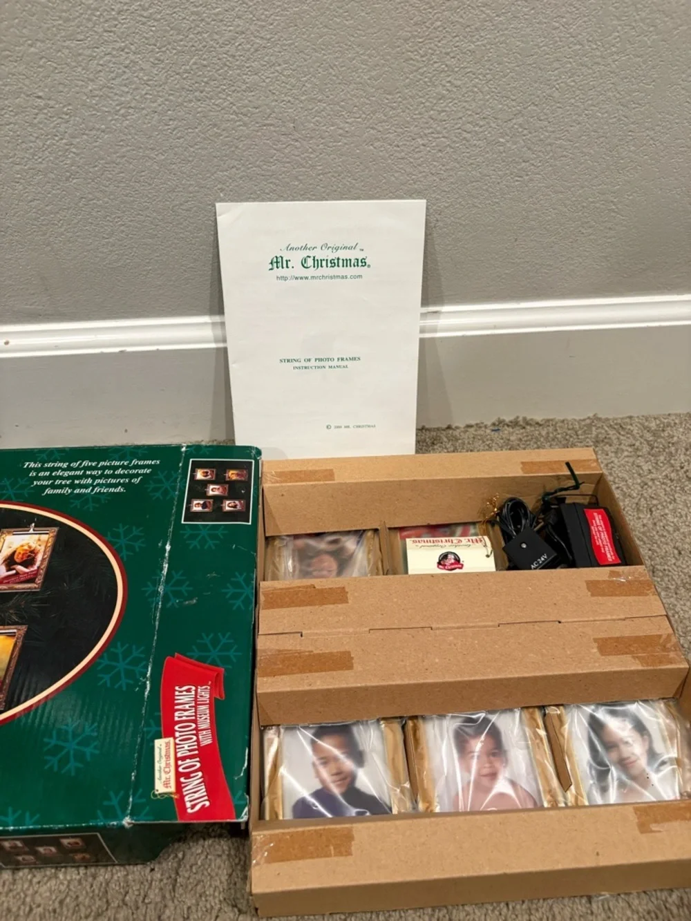 Vintage Y2K Mr Christmas String Of Photo Frames With Museum Lights Brand New